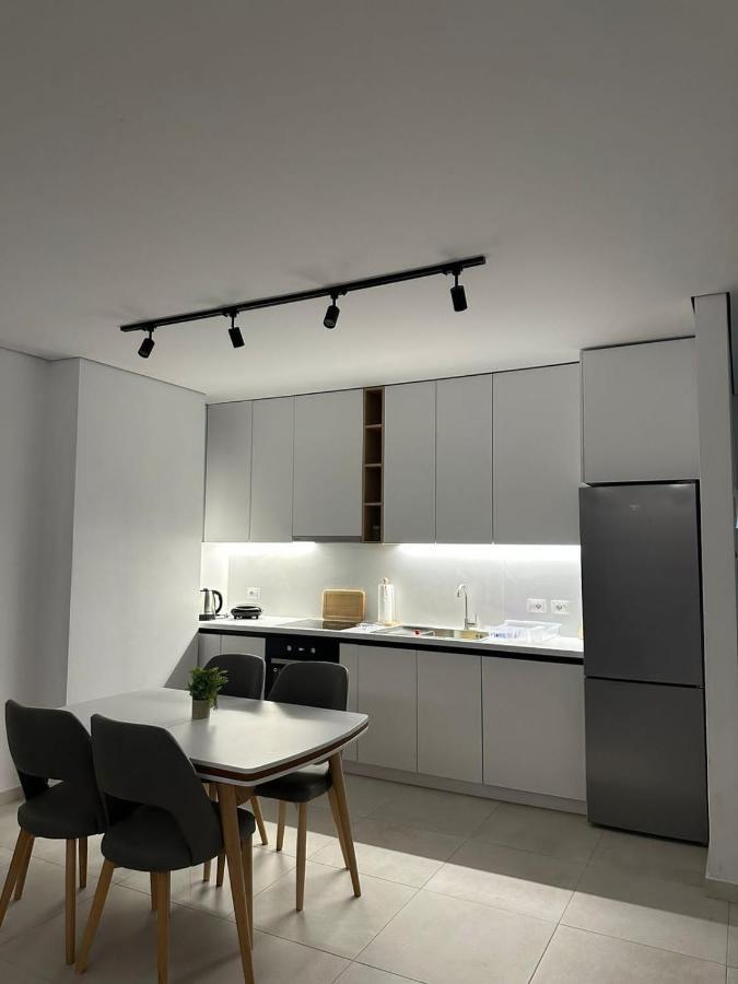 דורס Eme Apartments - Kompleksi San Pietro, Gjiri I Lalzit מראה חיצוני תמונה