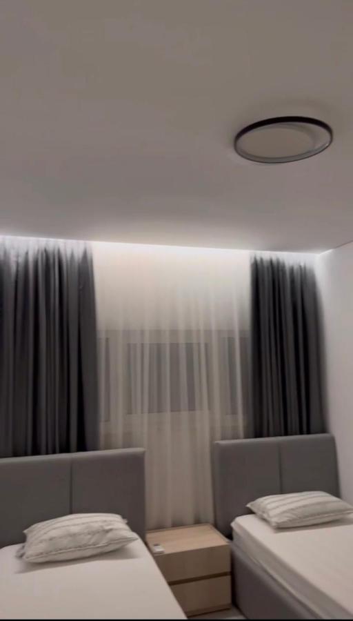 דורס Eme Apartments - Kompleksi San Pietro, Gjiri I Lalzit מראה חיצוני תמונה