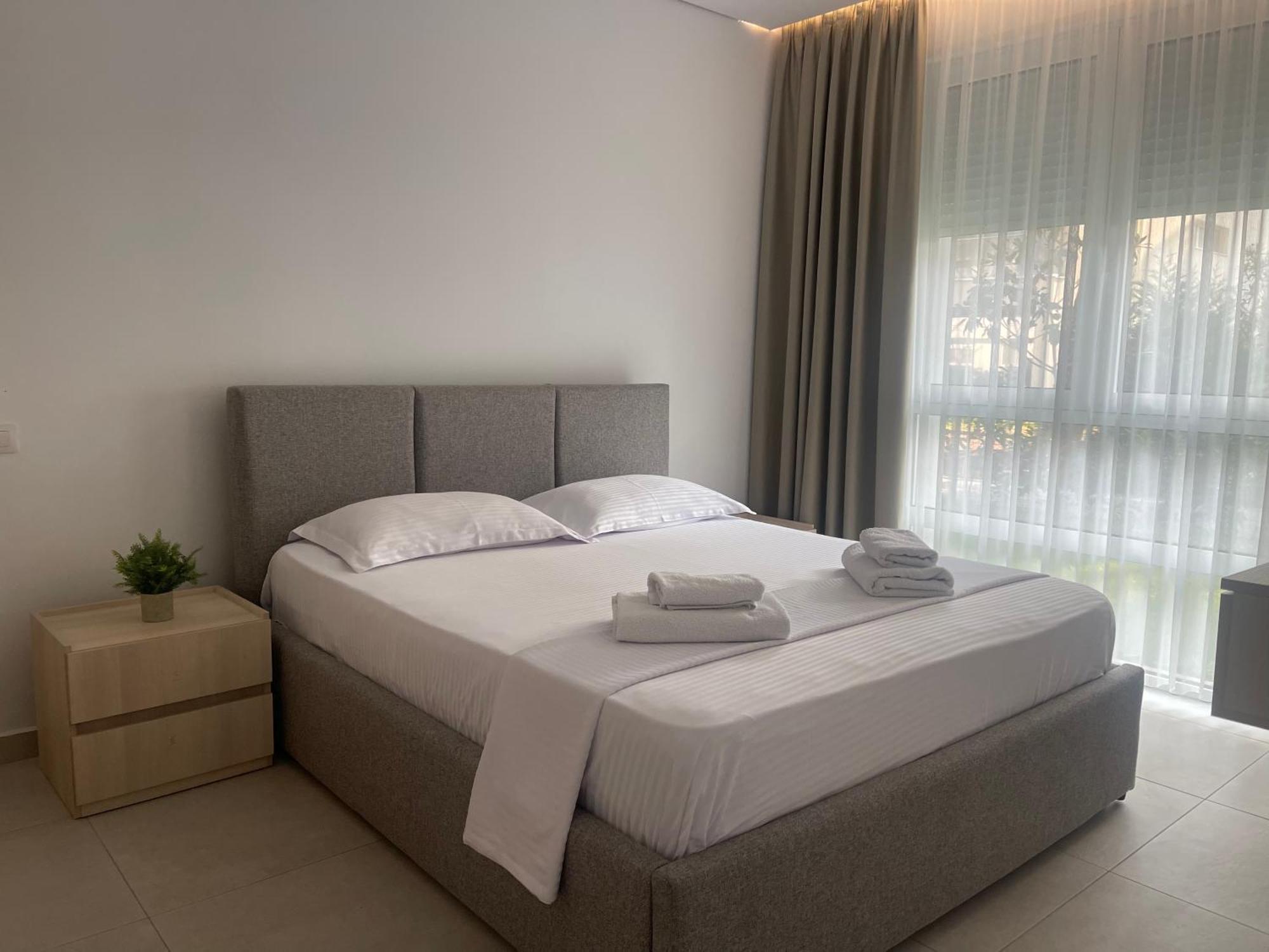 דורס Eme Apartments - Kompleksi San Pietro, Gjiri I Lalzit מראה חיצוני תמונה
