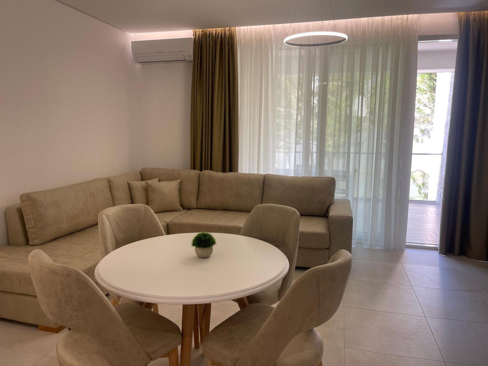 דורס Eme Apartments - Kompleksi San Pietro, Gjiri I Lalzit מראה חיצוני תמונה