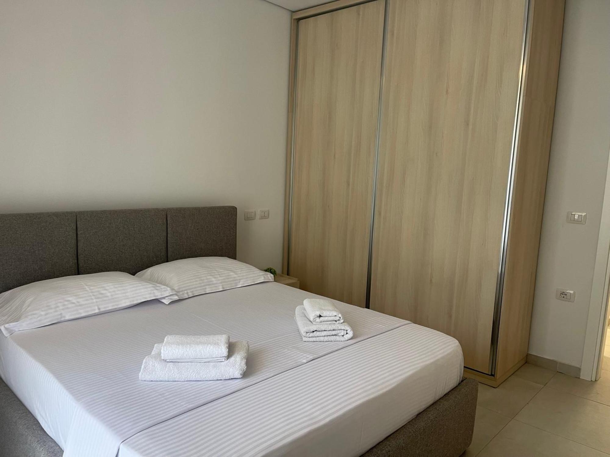 דורס Eme Apartments - Kompleksi San Pietro, Gjiri I Lalzit מראה חיצוני תמונה