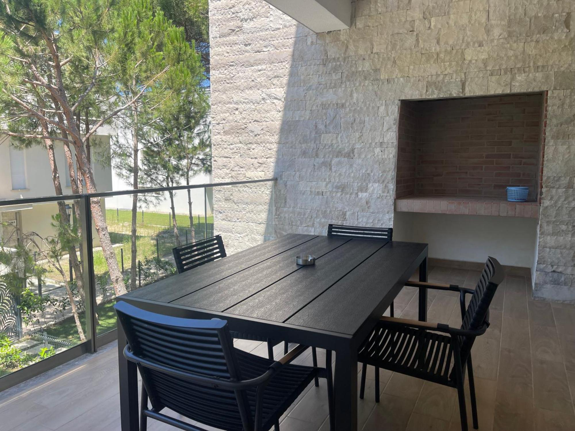 דורס Eme Apartments - Kompleksi San Pietro, Gjiri I Lalzit מראה חיצוני תמונה