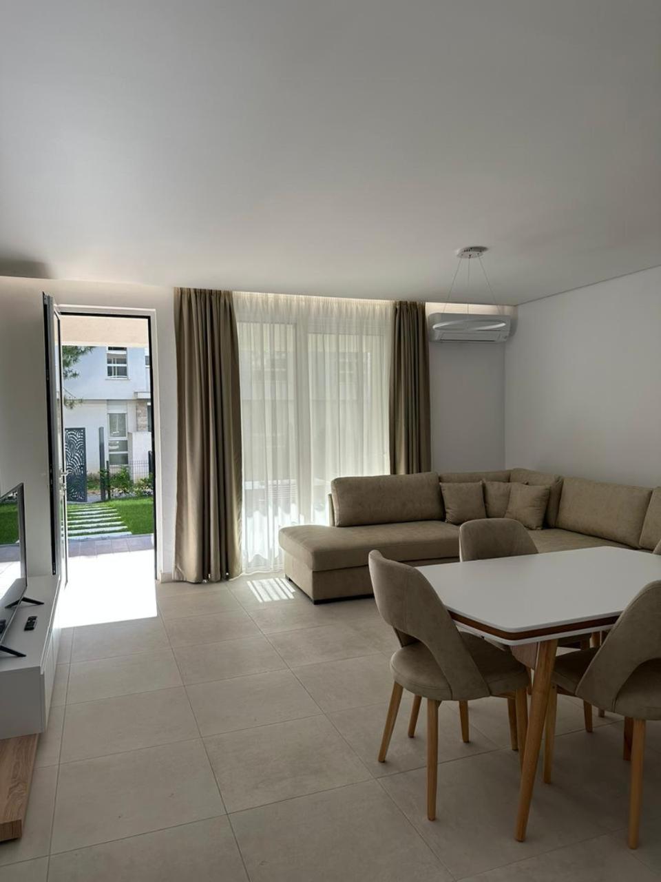 דורס Eme Apartments - Kompleksi San Pietro, Gjiri I Lalzit מראה חיצוני תמונה